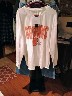 Browns Long Sleeve Tee - White & Orange Bin 3